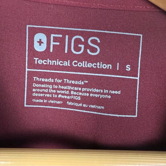 Figs Casma Three-Pocket Scrub Top Size Small Burgundy PO 1619 FW1100 - Picture 5 of 7